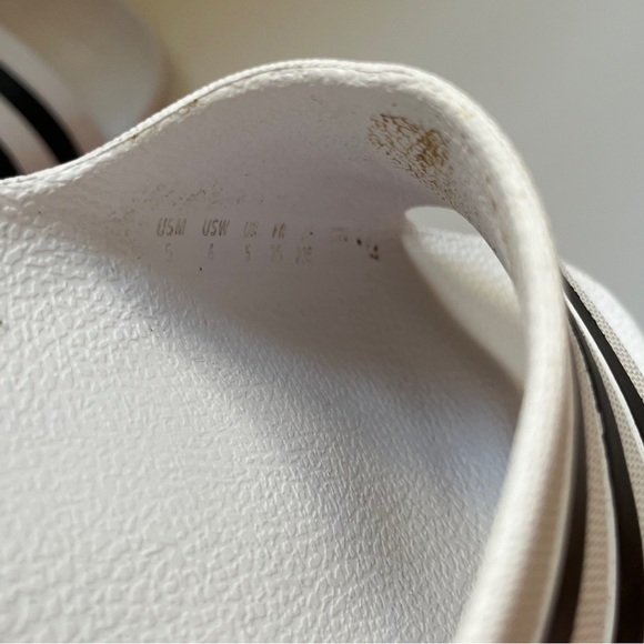 (men’s) adidas • white & black open toe pool flip flops - Picture 11 of 16